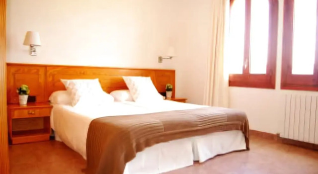 Mas Boronat Resort, Забронировать Отель Саломо Tarragonès