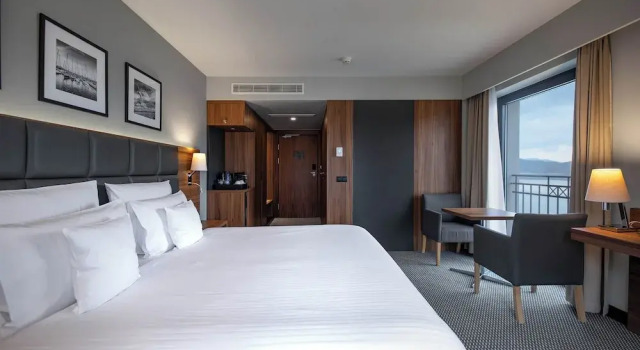 Двухместный номер Comfort с видом на озеро Heron Live Hotel Marina & SPA