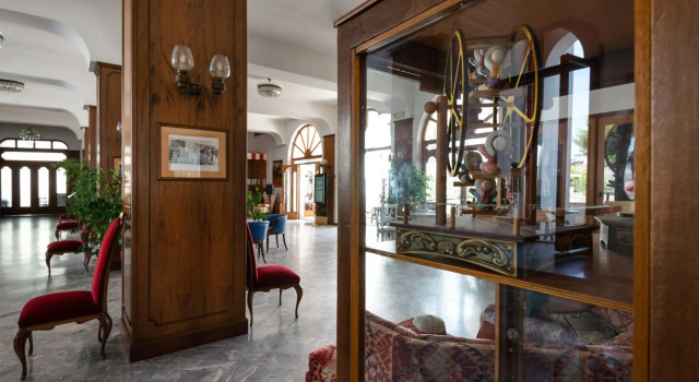 Grand Hotel Excelsior, Забронировать Отель Отели Побережья Марок с завтраком, Завтраки