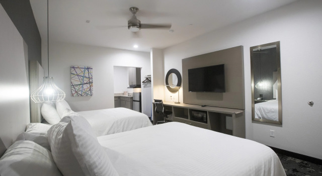 House Hotel, Book Hotel Energy Corridor 