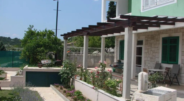 Villa Solo