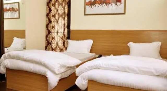 Aditi Residency, Забронировать Отель Гургаон 