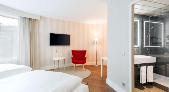 Двухместный номер Premium Avani Frankfurt City Hotel