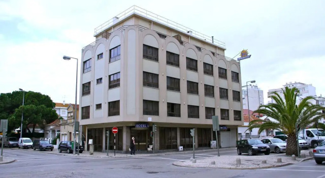 WOT Costa da Caparica Soul, Забронировать Отель Отели в центре Кошта-да-Капарика с завтраком, отели в центре Кошта-да-Капарика с завтраком