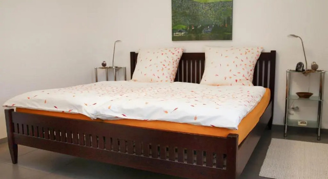 Ferienwohnung Im Schiller, 予約 ホテル Wiesenbronn Steigerwald