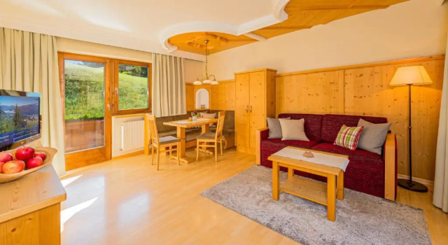 Апартаменты c 1 комнатой Apartments Tirolerhaus