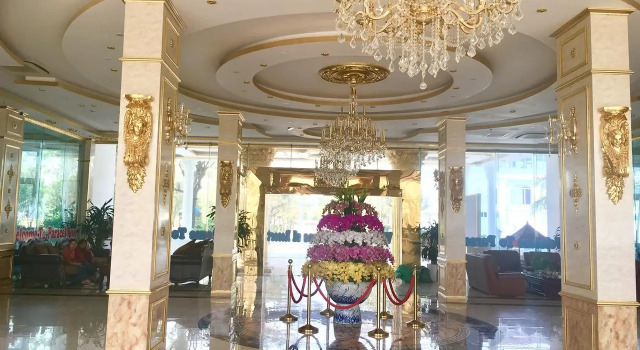 Paracel Resort Hai Tien, Забронировать Курортный отель Отели Хоанг Хоа с бассейном, Бассейн