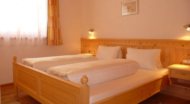 Gutwenger Ferienwohnungen & Almhütten, Rezervovat Hotel Hotely v Tyrolsko se snídaní, Snídaně