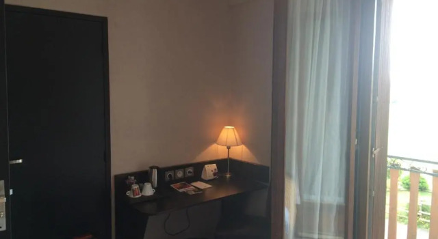 Двухместный номер Superior Auberge de la Petite Ferme, Super-Besse Est, The Originals Relais