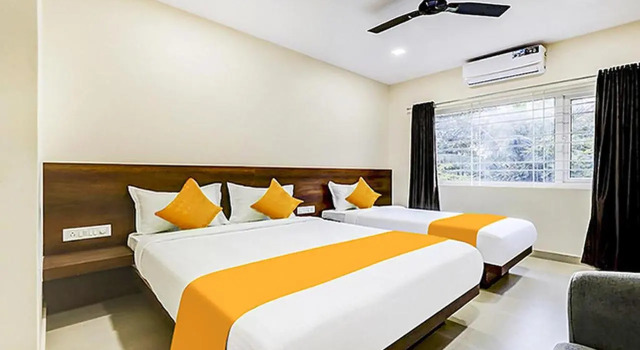 Fabhotel Rove Inn & Suites