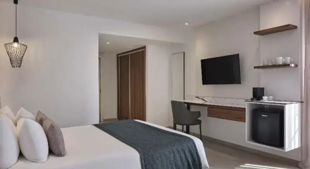 Двухместный номер Standard с балконом и с видом на бассейн Atlantica Sungarden Park