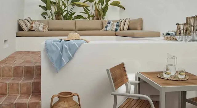 Апартаменты Casa Pateo - 1 min From the Beach - Free Wifi
