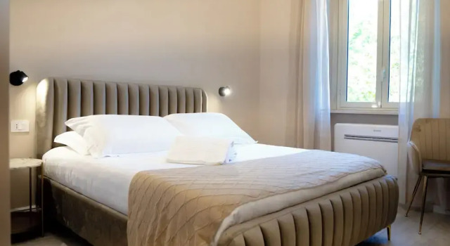 Suites 215 Colosseum - Guesthouse, Забронировать Гостевой дом Рим Лацио, рядом с Вокзал Термини