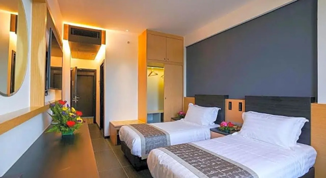 Двухместный номер Superior TSR Seafront Hotel