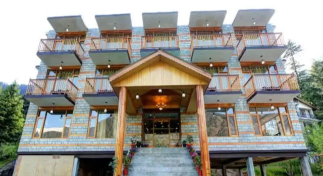 Hotel Manu Palace, Забронировать Отель Отели Манали с парковкой, Парковка