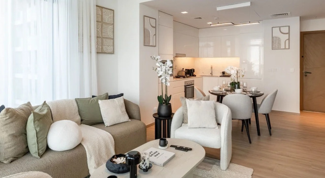 Cozy 2BR With Creek Views in Dubai Creek Harbour