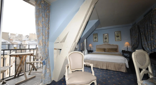 Полулюкс с балконом Hôtel des Ducs DAnjou