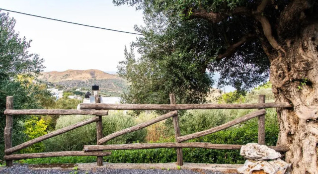 Chic & Spacious House in Rodia Heraklion, Забронировать Отель Родиа 