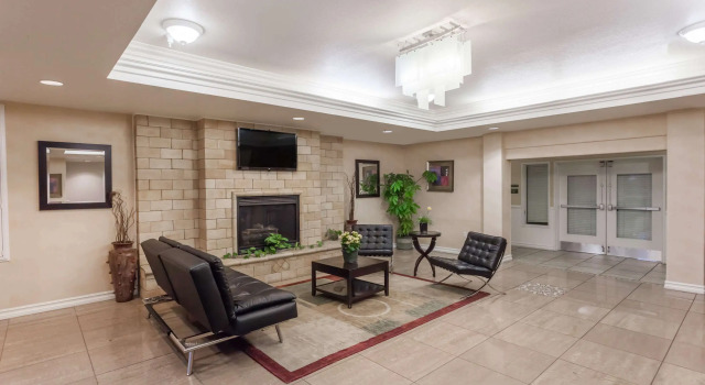 Hawthorn Suites, Rezerwuj Hotel Hotele w Victorville z basenem, Basen