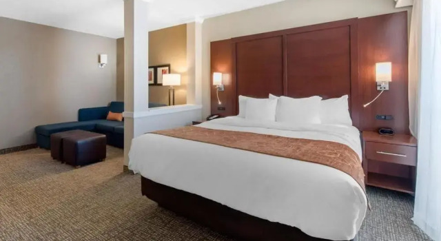 Люкс Comfort Suites Denver International Airport