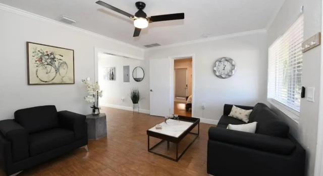Коттедж Luxurious 4-Bdrm House near Beach & Wilton Manors
