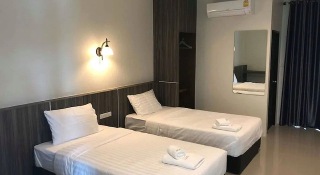 THE HUB SURATTHANl, Забронировать Отель Отели Moo 4 3 звезды, 3*