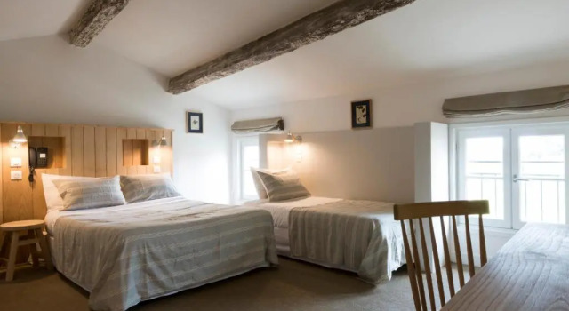 Четырёхместный номер Standard Auberge de la Commanderie