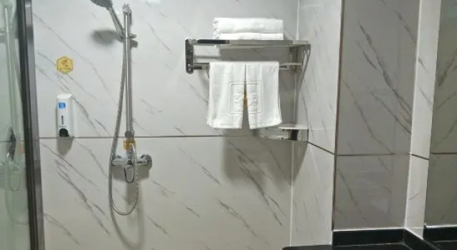 Yuanjia 365 Hotel Chain (Fangcheng Jialecheng Branch), Buchen Sie Hotel Fangchenggang Guangxi