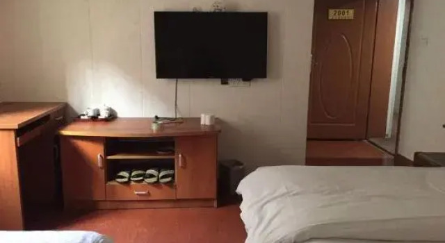 Jinzhou Business Hotel, Prenota Hotel Hotel a Ningbo con parcheggio, Parcheggio