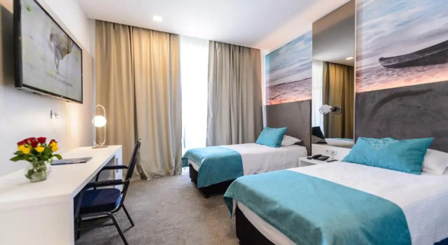 Двухместный номер Standard с балконом Mirage Medspa Hotel