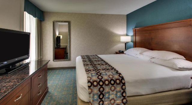Люкс с 2 комнатами Sonesta Essential Houston Hobby Airport