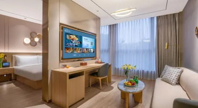 Люкс Business Orange Hotel (Yan'an 3rd Road, Qingdao Wusi Square)