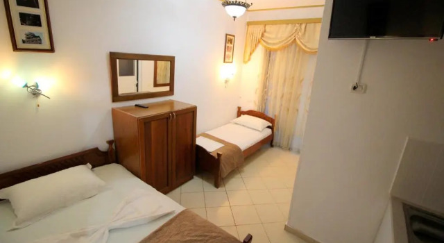 Двухместный номер Economy Olympia Hotel