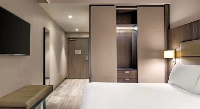 Номер Standard AC Hotel by Marriott Manchester City Centre