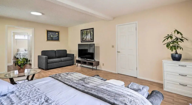 Peaceful Oakland Oasis w/ Private Yard!, Забронировать Апартаменты/квартира Окленд Область залива Сан-Франциско