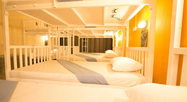 Кровать в общем номере (женский номер) Backpack House Hostel