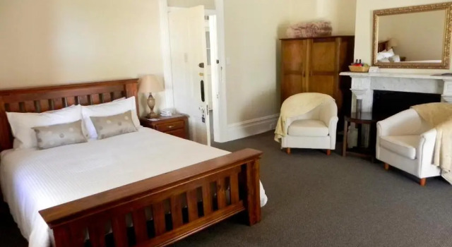 Люкс Moore Park Inn