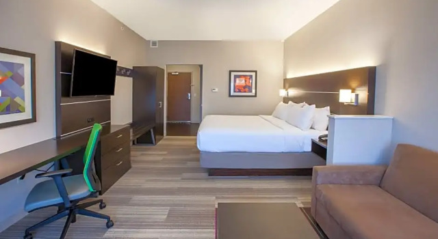 Люкс Standard Holiday Inn Express & Suites Indianapolis NE - Noblesville by IHG