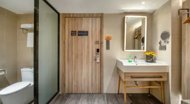 Люкс Yunli Hotel (Hua Ding Central City, Gao'an Avenue)