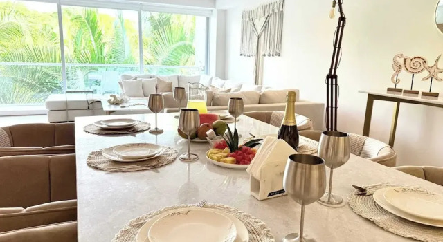 Апартаменты Bolongo 3BR Your Exclusive Oceanfront Escape