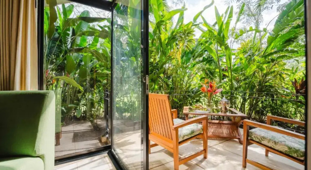 Полулюкс Papagayo Golden Palms Beachfront Hotel