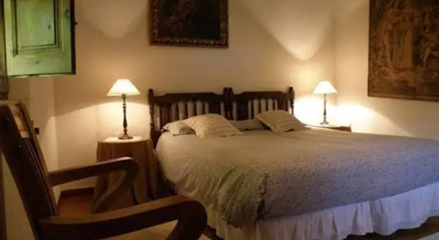 Can Solanas, Rezervați Hotel Serinya Girona Province