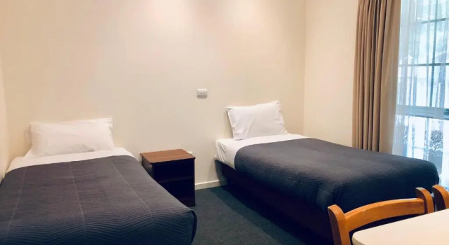 Семейный номер Standard Bright Avenue Motor Inn