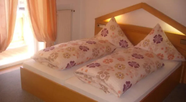 Gästehaus Münchner Kindl, Varaa Hotelli Hotellit Baijeri pysäköinnillä, Pysäköinti