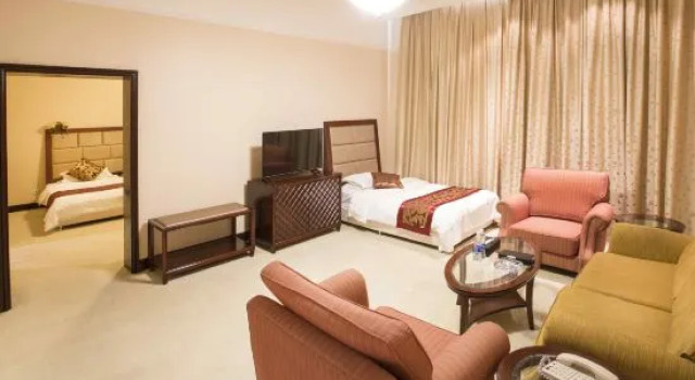 Люкс Man Zhou Li Diplomacy Hotel