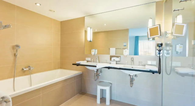Люкс Hotel IV Jahreszeiten Lübeck