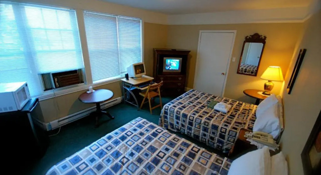 Четырёхместный номер Standard Hotel Auberge Michel Doyon
