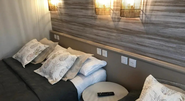 Двухместный номер Comfort Hôtel Saint Philibert