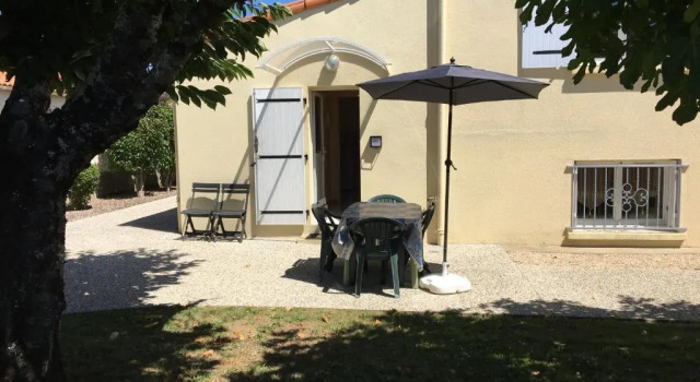 Апартаменты Appartement Indépendant 80M² Dans Villa