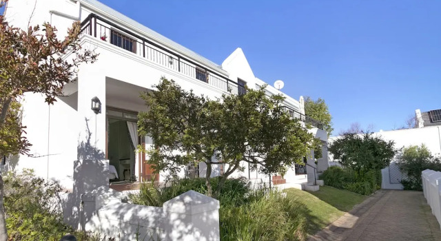 Winelands Golf Lodges 30, Забронировать Дом для отпуска Коттеджи Стелленбос, рядом с De Zalze Golf Club, Коттедж